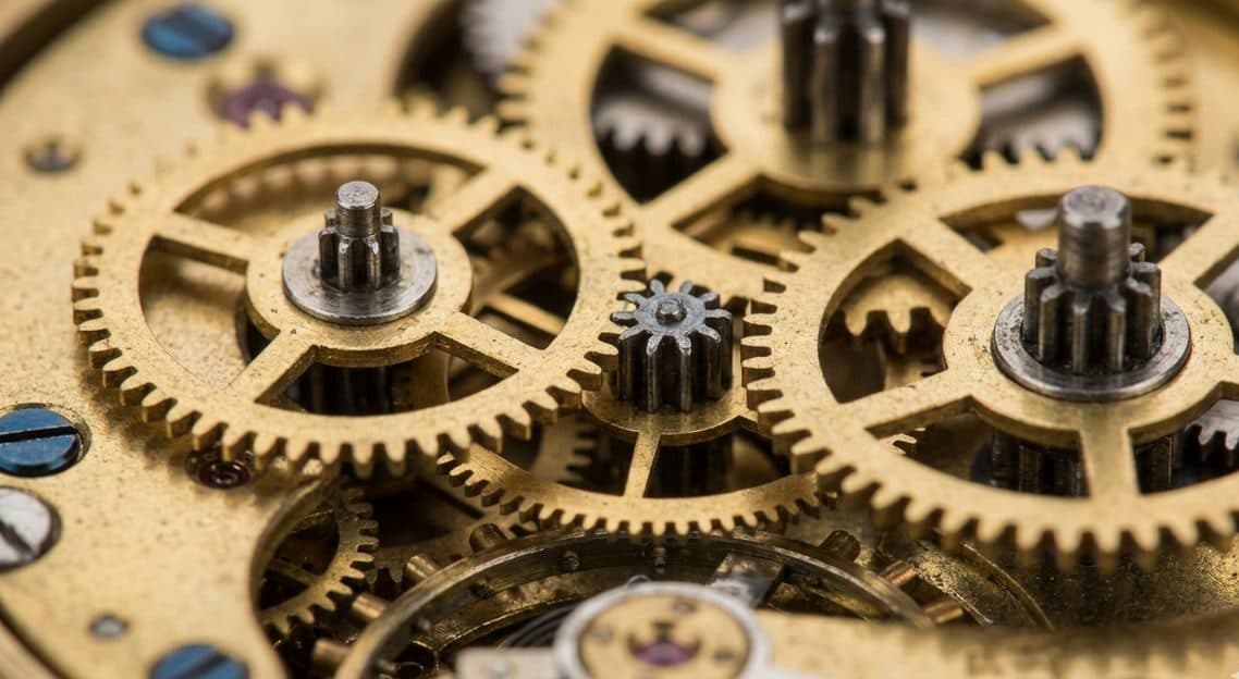 LangChain vs CrewAI per agenti autonomi: la Scelta Strategica 2026